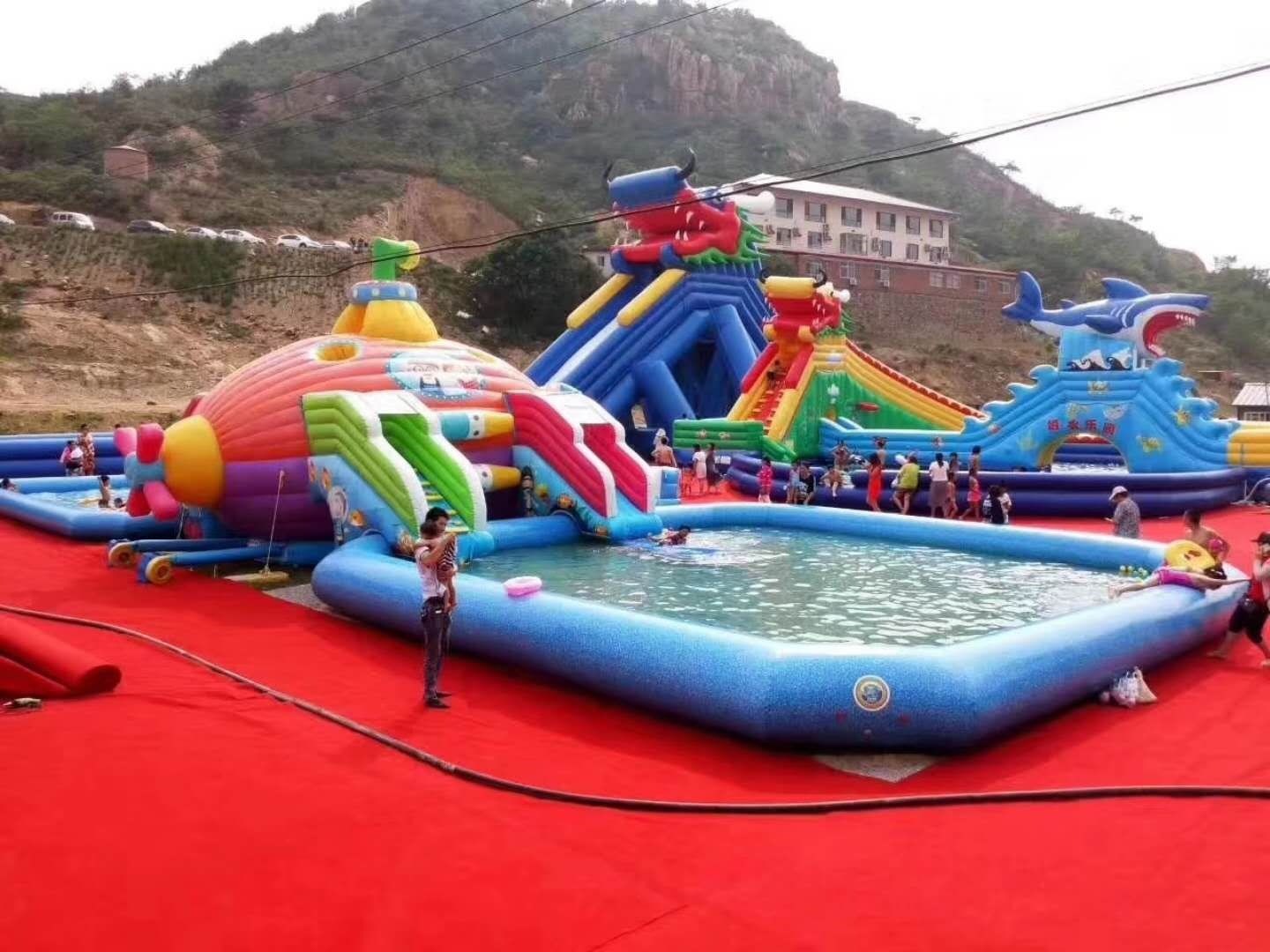 北关深海潜艇儿童乐园充气游泳池